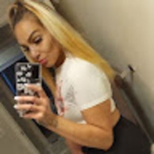 Meet your Posher, Leah